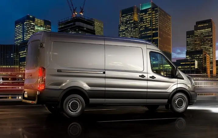 Ford Transit Deluxe