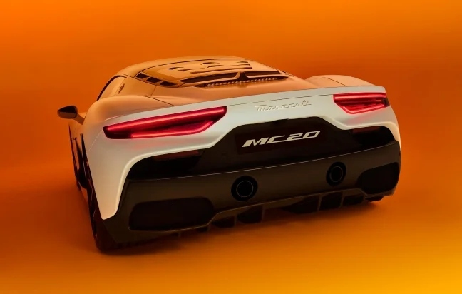 Maserati MC20
