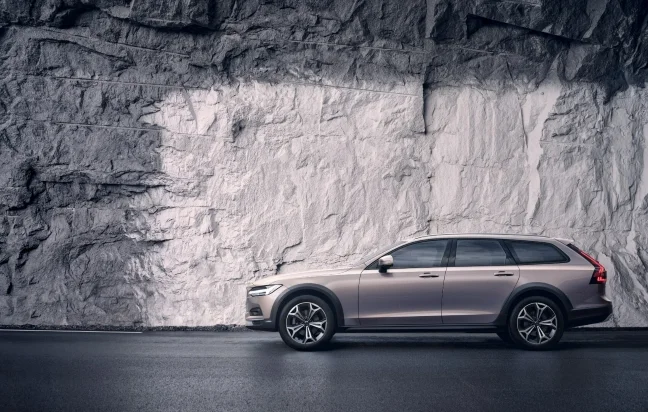 Volvo V90 Cross Country Plus