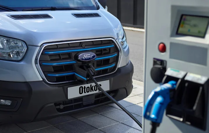 Ford E-Transit Trend