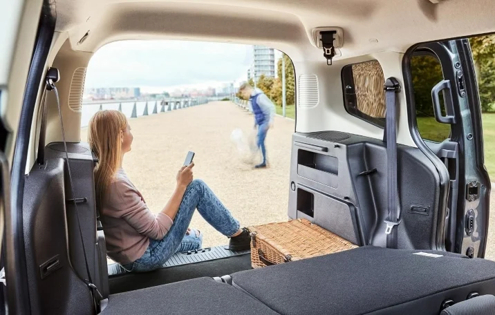 Ford Tourneo Courier Journey Trend