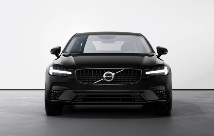 Volvo S90 Plus Dark