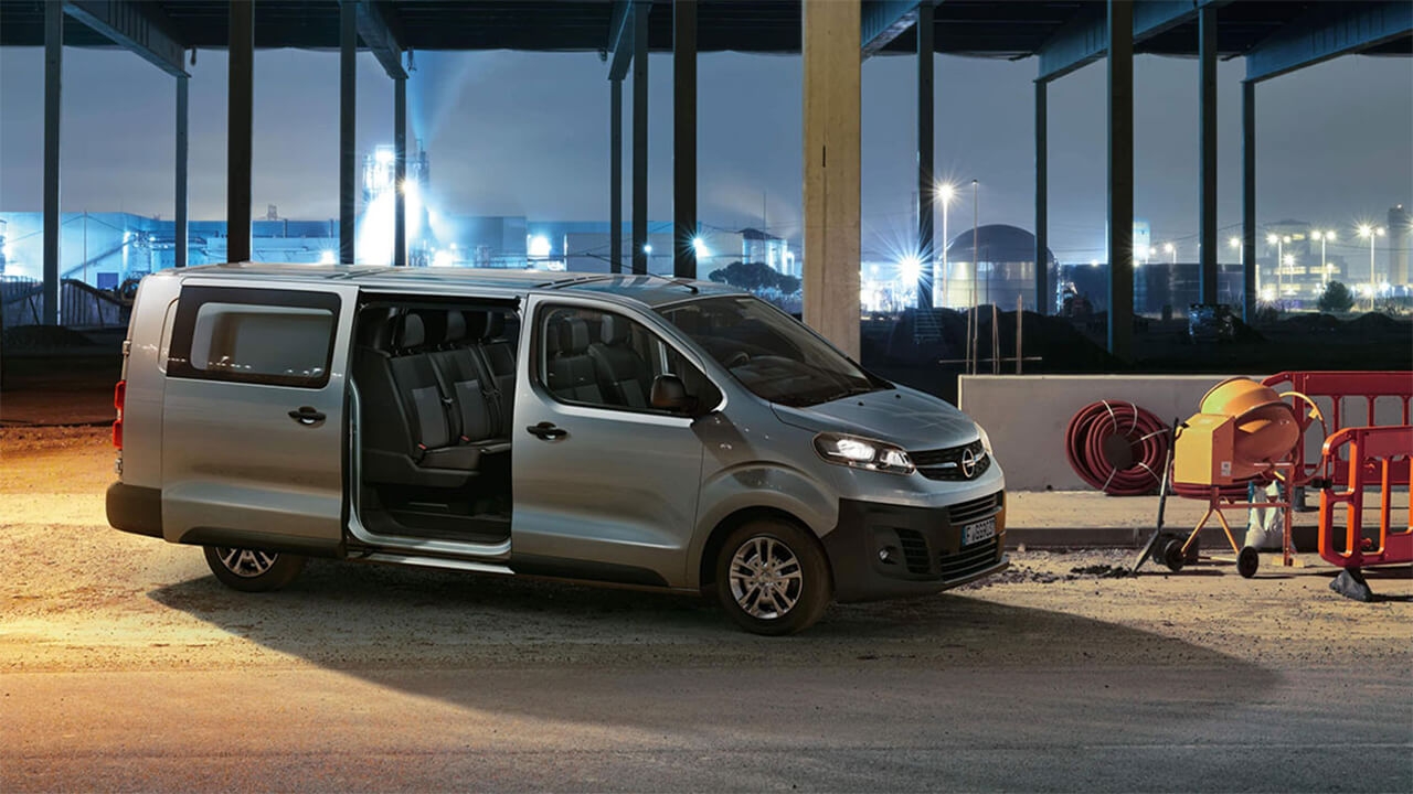 Vivaro City Van
