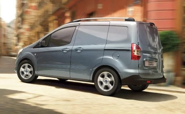 Ford Transit Courier Deluxe