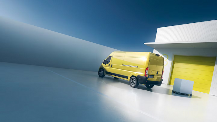 Movano Minibüs